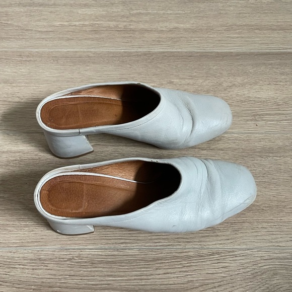 Intervalle Light Gray Mules - Picture 11 of 11